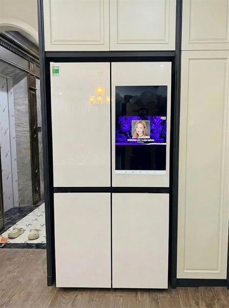 Màn hình AI Family Hub thông minh trên tủ lạnh Samsung